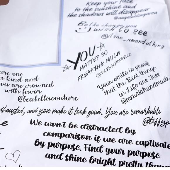 Empowered Women Empower Women Polymailers, Pack of 25, Size 14”x17” - Picture 3 of 4